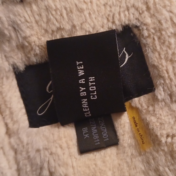 GUESS leather jacket - Picture 7 of 7